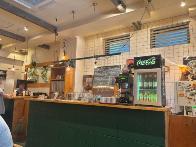 セントラルバーガーショップカウンター