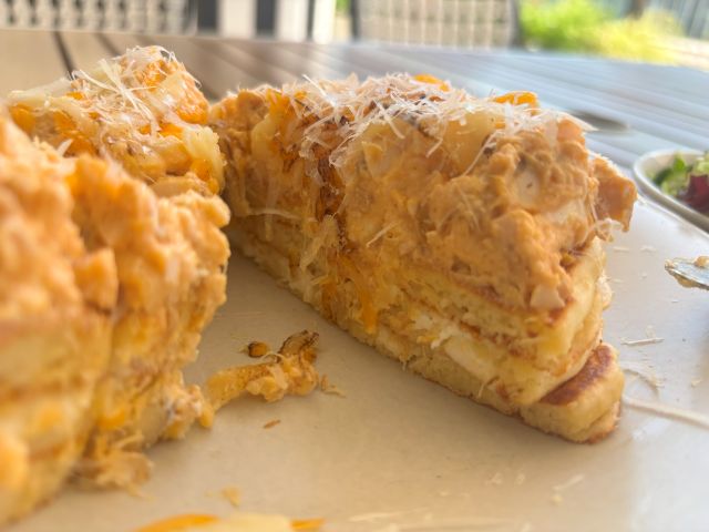 タブレスクック&リビングハウスパンケーキを切ったところ