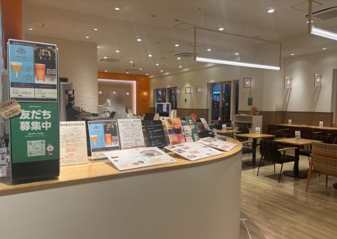 フレディカフェ注文カウンター