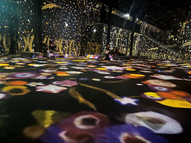 THE MOVEUM YOKOHAMAの360度スクリーン