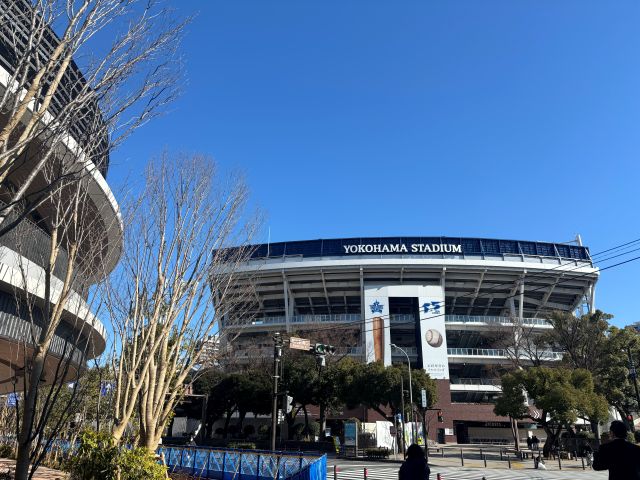 横浜球場と関内BASEGATE