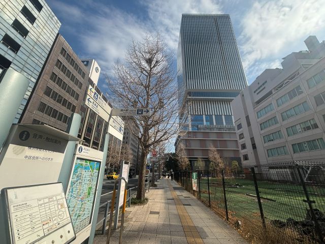 地下鉄関内駅からBASEGATEを見たところ