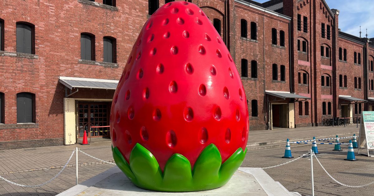 ヨコハマストロベリーフェスティバル会場前